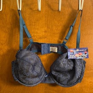 Size 40D underwire bra